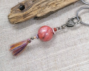 Beaded Scissor Fob with handmade pink bead and a tassel, Christmas gift for sewing, unique bead in polymer clay and metal leaf