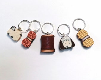 Marcadores de puntos de oveja: accesorios de crochet y tejido de arcilla polimérica