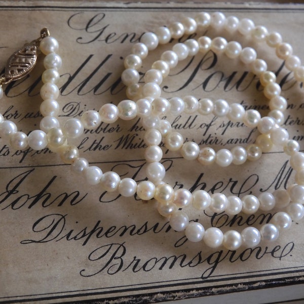 Gorgeous Vintage 1960s Genuine CULTURED Real Pearl Necklace with 10ct gold clasp hallmarked