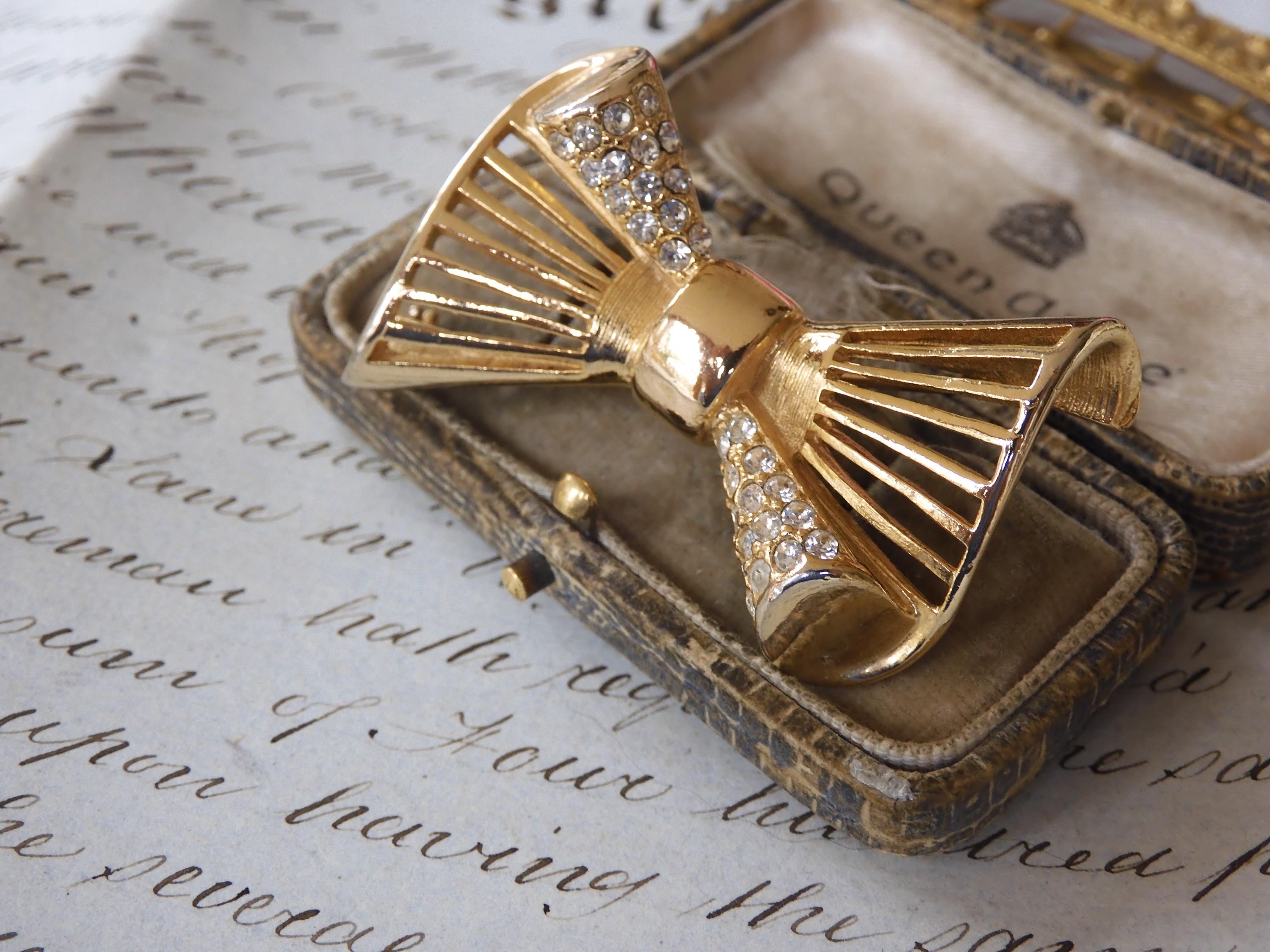 GIVENCHY ブローチ GIVENCHY ブローチ Givenchy Brooch - Etsy