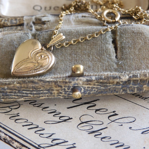 Lovely Vintage 1950s 9ct Rolled Gold HEART Locket & Chain