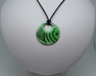 Green Circles- pendentif vert- émaux sur cuivre et argent 925/1000, bijou made in France