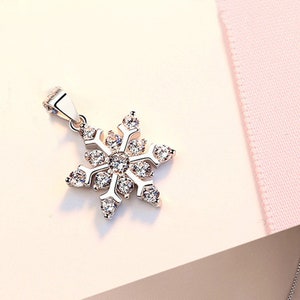 S925 Sterling Silver . Snowflake charms, Snowflake Pendant on Sterling Silver Necklace Chain, Bridesmaid Necklace, Gift for Her