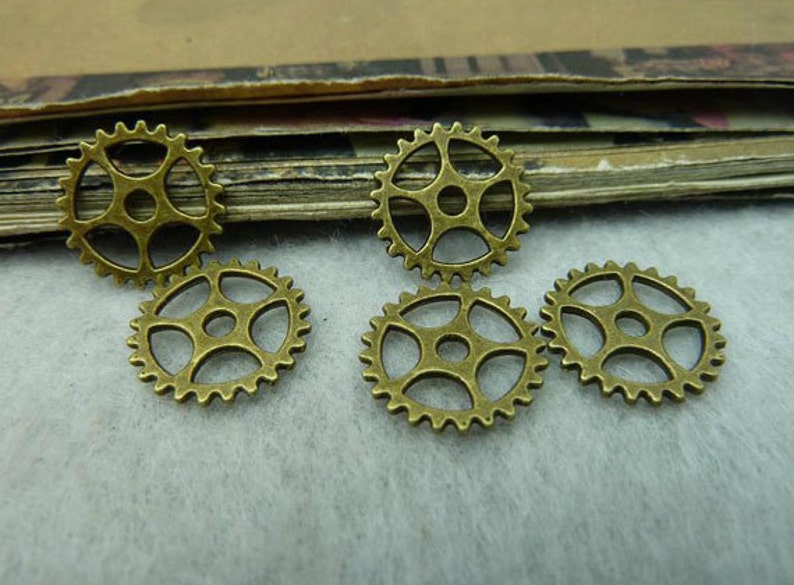50pcs 15mm Little Wheel Gear Charms Bronze Tone Small Size Gear Shape Pendants