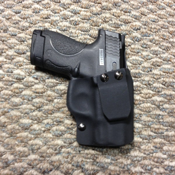 Smith & Wesson Shield: Inside the waistband Kydex Holster