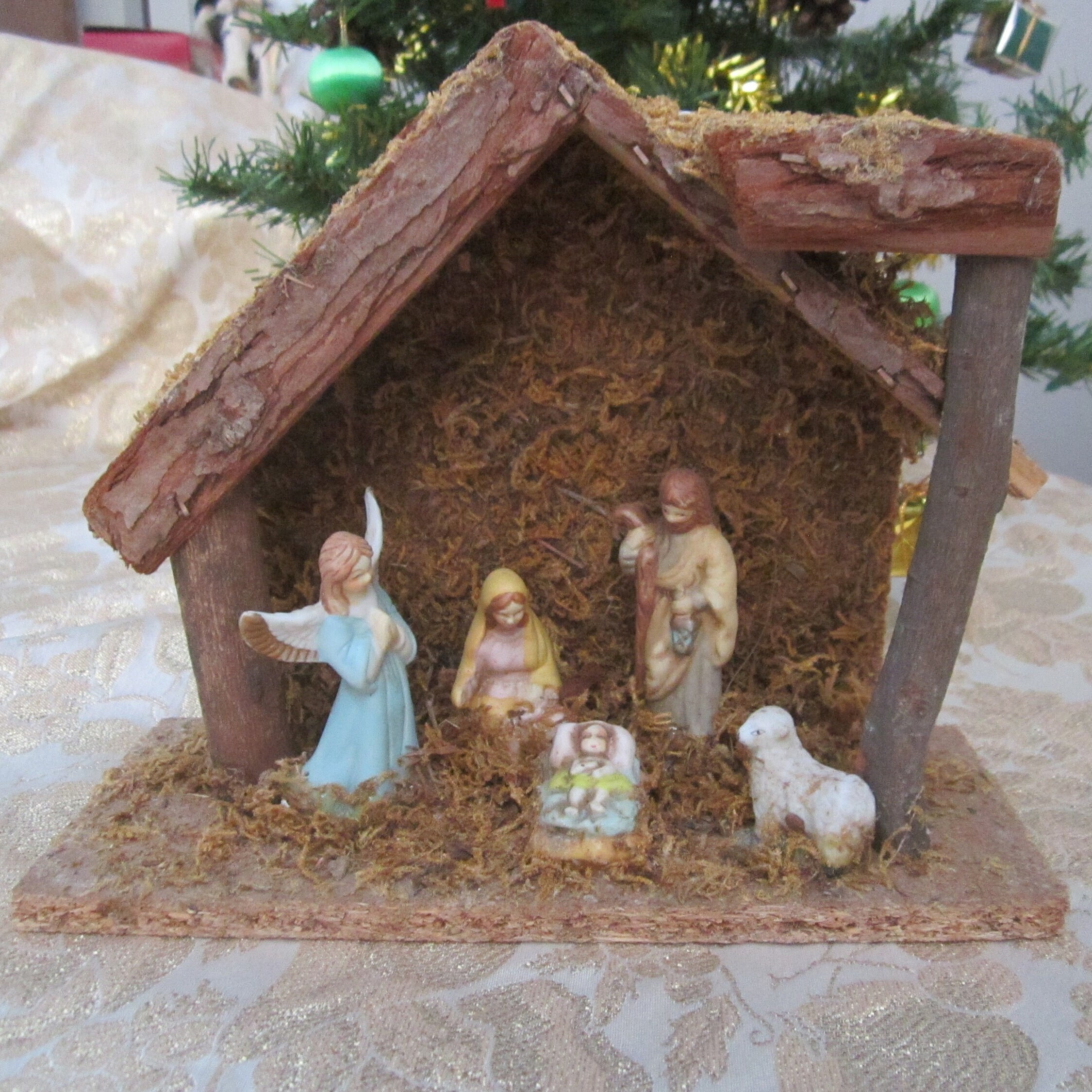 Handmade Italian Wooden Nativity Stable Creche – 10" X 5" X 8" Rustic Christmas Manger For Figurines