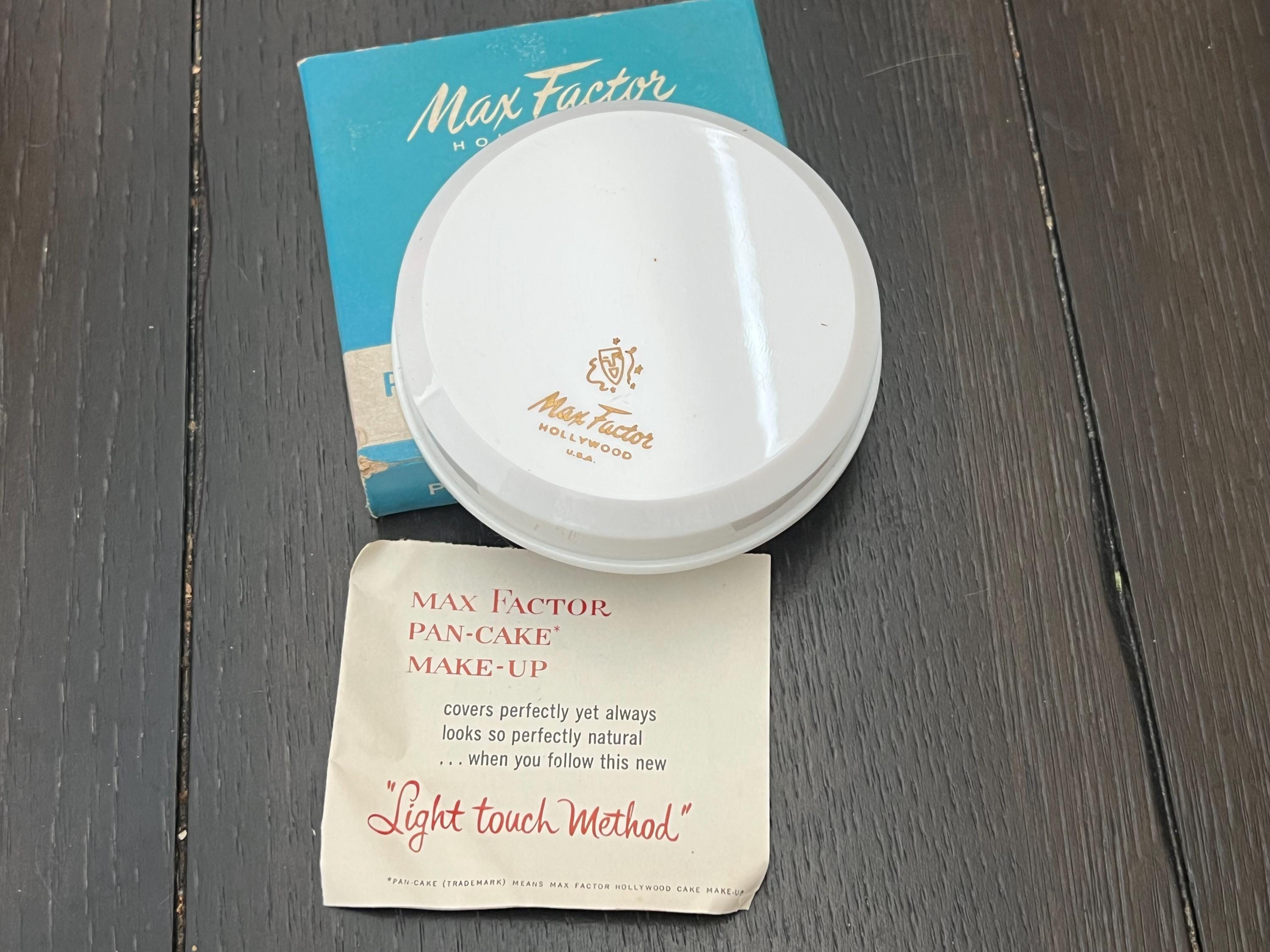 Make-up Max Factor Pan-cake Vintage Compact Cream No 2 NOS