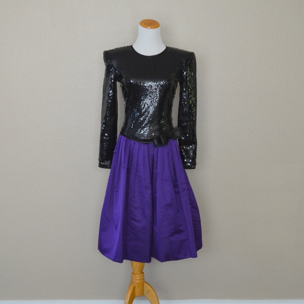 Vintage 80s prom dress black seguin purple bow stretchy long sleeve shoulder pads 1980s costume party formal cocktail gown