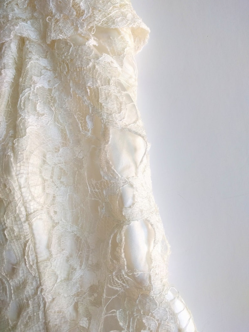 Vintage 60s off white lace dress Cream colored short midi wedding prom