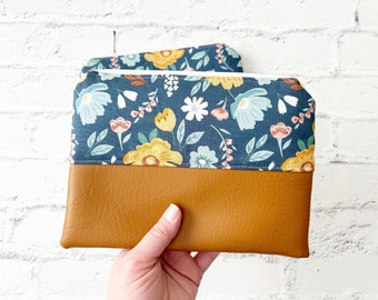 Make up Bag, Zipper Pouch, Handmade gifts for Her, Floral Bag