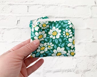 Floral Pouch, Mini Pouch, Zipper Pouch, floral Pouch, Coin Purse, Pouch with Hearts, Gifts for Her, Small Zipper Pouch