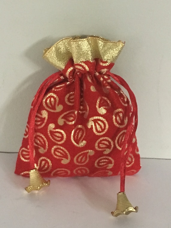 Red and gold gift bags outlet