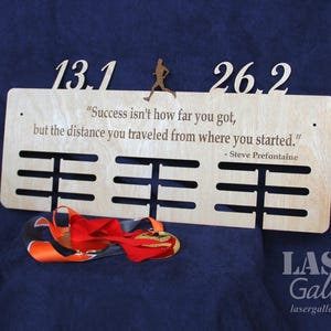 Marathon RUNNER Medal Holder - Marathon Half Marathon Race Medal Display for RUNNING - RUNNERS Gift Medal Rack - Birthday Gift Medal Hanger