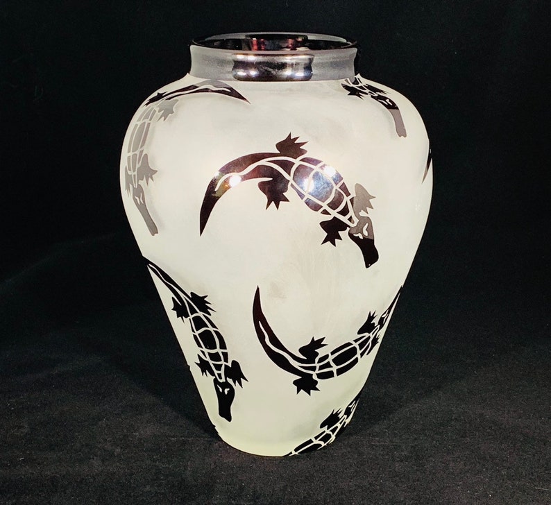 Limited Edition Correia Art Glass Cameo Vase With African Crocodile Decor Dated 1995