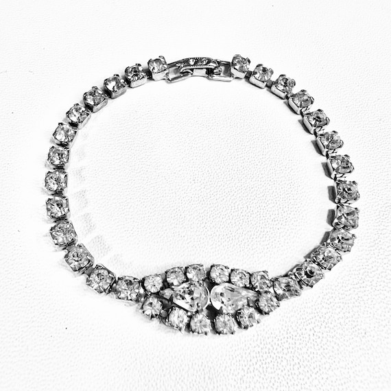 VINTAGE RHINESTONE BRACELET Beautiful - image 1