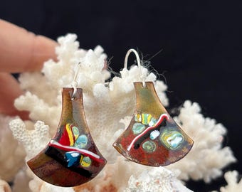 Boucles d'oreilles en émail sur cuivre, fils d'oreilles faits main en argent sterling