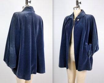 Cape 45/" Panne Velvet Black No Collar Material Tie Closure