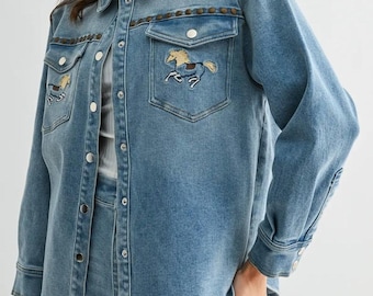 Womens Boutique Western Cowgirl Horse Denim Snap Button Shirt
