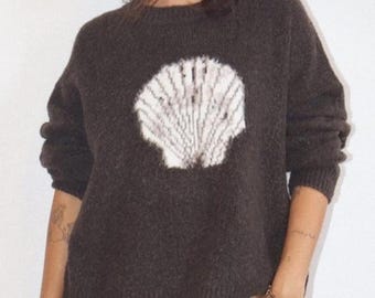 Neuer Damen-Boutique-Pullover mit dunkelbraunem Muschelmuster