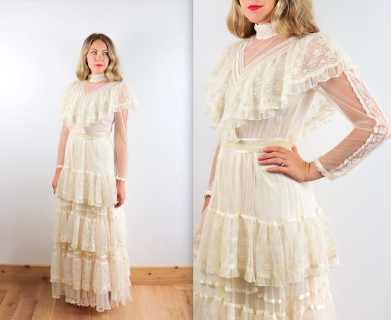 Vintage GUNNE SAX Layered Lace Wedding Dress