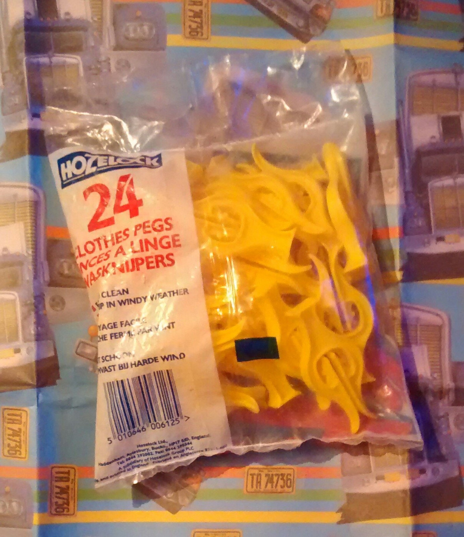 24 Vintage Hozelock Clothes Pegs Etsy