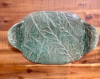 Nature-inspired Green Yew Platter