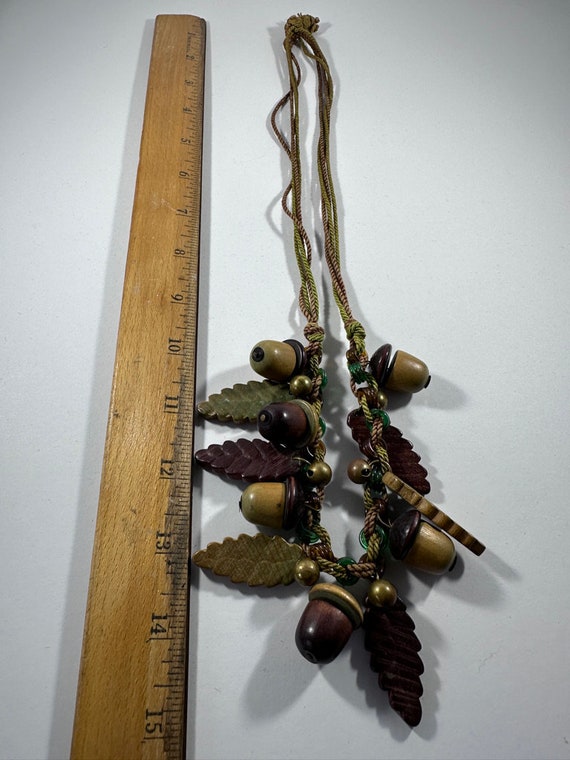 Vintage Carved Wood Acorns and Leaves Necklace - image 9