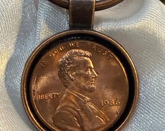 1986 Penny Keychain #40 - Antique Copper