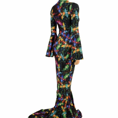 Gothic Garden Trumpet Sleeve Gown with V shops Neck and Puddle Train - 155509