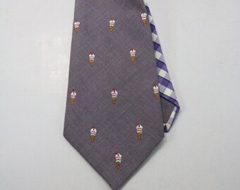 Hand-embroidered Ice-cream Tie