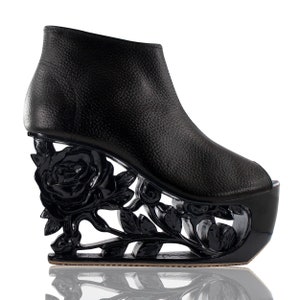 Black Rose - Hand Carved Wood Platform Wedge Heel size 38