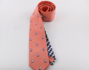 Hand-embroidered Boat tie