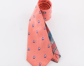 Hand-embroidered Boat tie