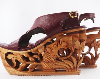 Gun and flowers Wooden Platform