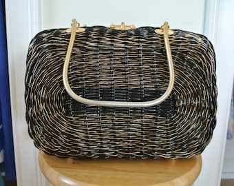 Vintage handbag,1950s Basket Wicker Purse Black Lacquered with Gold, Metal Handles Kelly purse