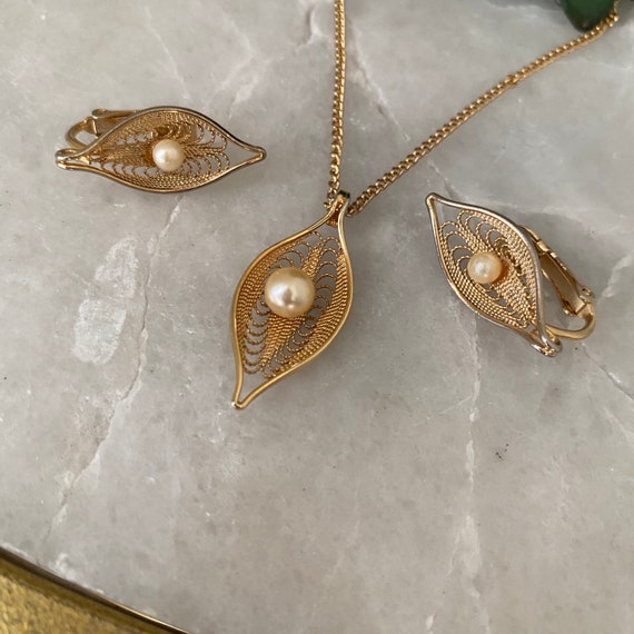 Vintage Earrings Sarah Cov Earrings Sarah Covington Set Vintage Necklace and Earring Set Gold Leaves With Pearls Etsy
