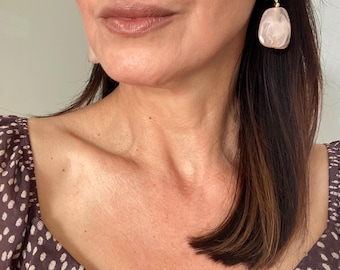 Pebble Earrings, Coral Earrings, Spring Summer, Milky Stones, Lucite Peachy Stones, Dangle Earrings, Gift for her