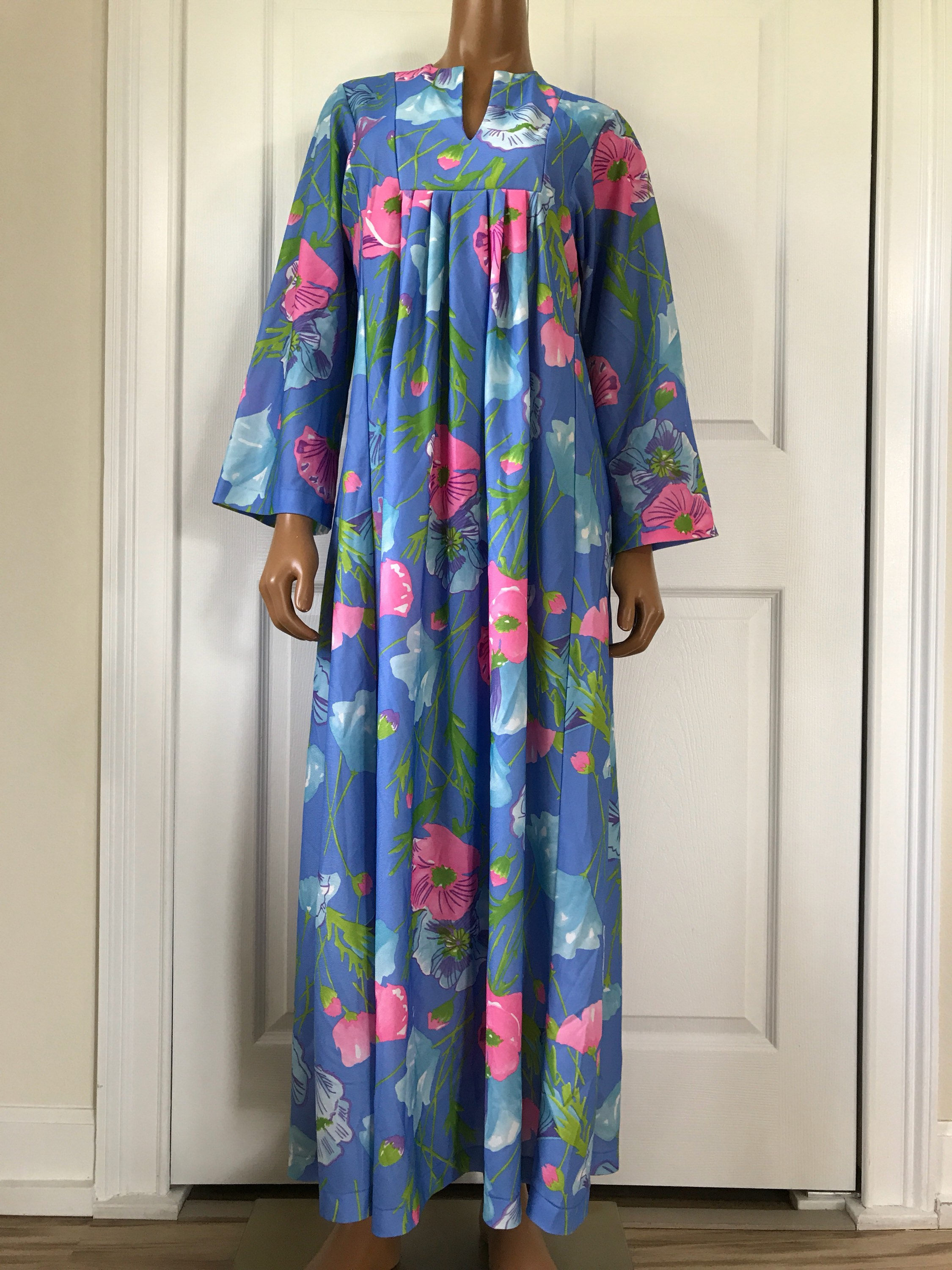 1970s hippie Mumu Blue Psychedelic Floral Print Kimono Sleeves | Etsy