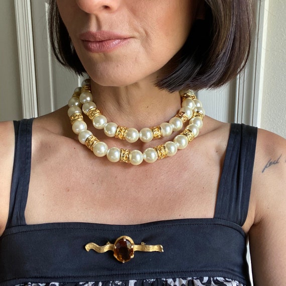 Chunky Pearl and Gold Necklace Gold 