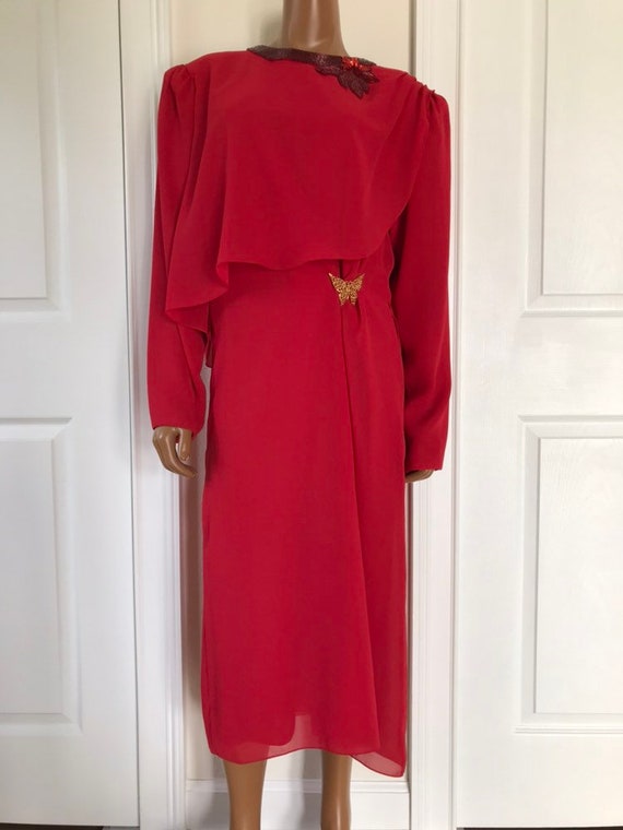 red dress size 20