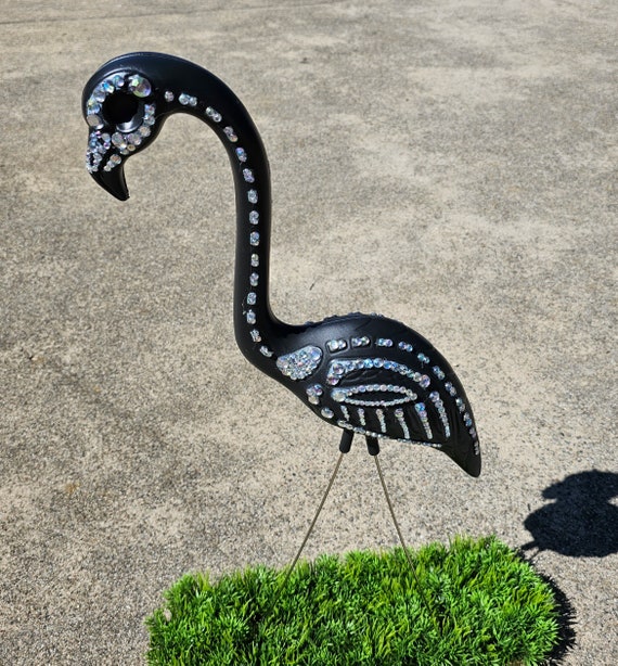 Skeleton flamingos discount