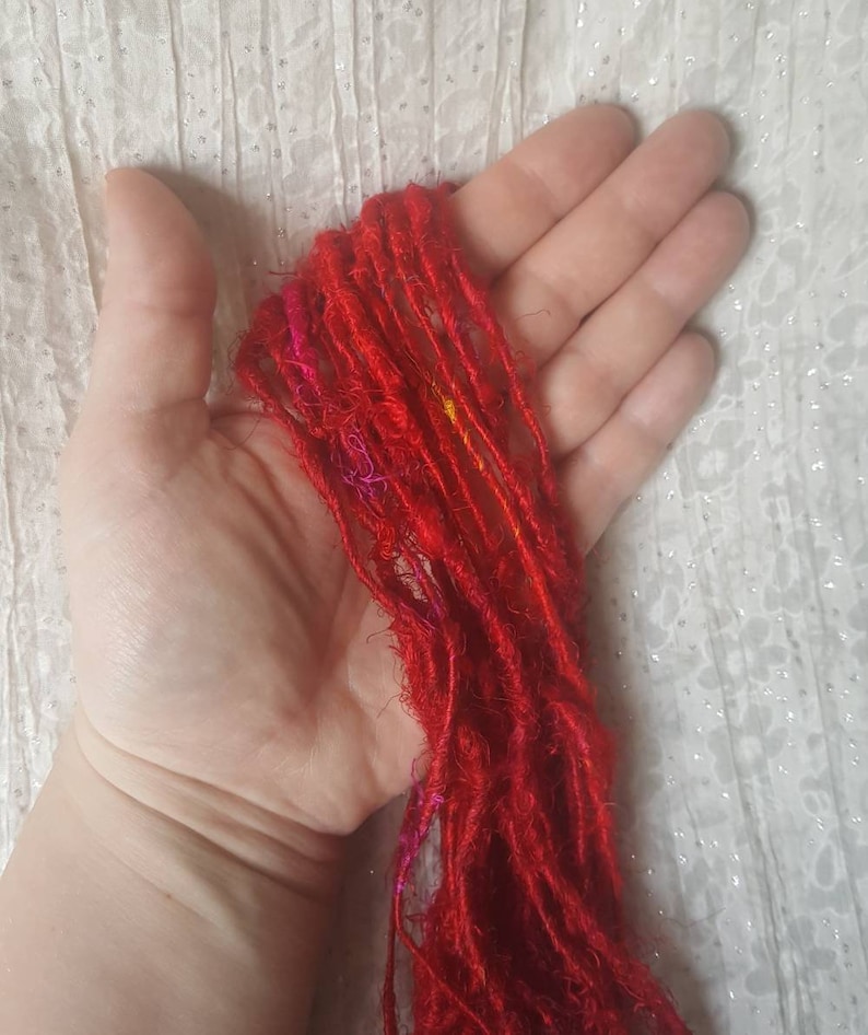 Recycled Pure Silk Yarn /'Ruby/' 10 metres 11 yards sample size 10m Mini Skein of Red mix Handspun Sari Silk Yarn Fluffy Chunky