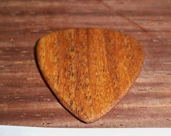 Rainbow Poplar wood guitar pick