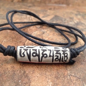Tibetan Buddhist Om Mani Padme Hum Mantra Hand Carved Stone Necklace, Tibetan Mani Stone Necklace, Buddhist Necklace, Buddhist Prayer Mani
