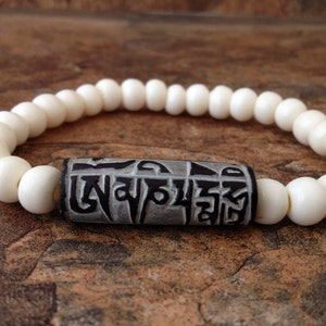 Buddhist Mantra &quot;Om Mani Padme Hum&quot; Carved Stone Bone Beads Stretch Wrist Mala Bracelet