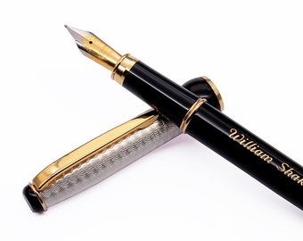 Fountain Pen Black Bordeaux Green Lacquer & Sterling Silver Vertical Personalization for Award Ceremony