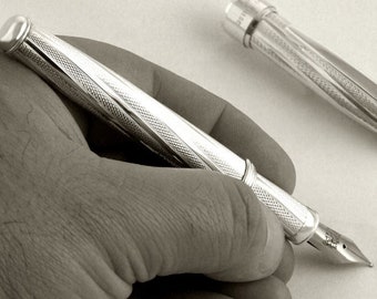 925 Sterling Silver Fountain Pen – Gaudí-Inspired Design, Handmade in Italy