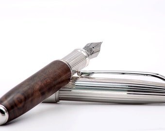 Handmade Fountain Pen in Sterling Silver and Italian Walnut Wood Made in Italy