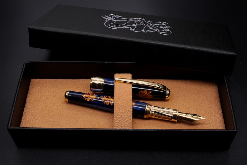 Italian Renaissance Art Fountain Pen with Florence Lily Flower and Vermeil Gold Grip