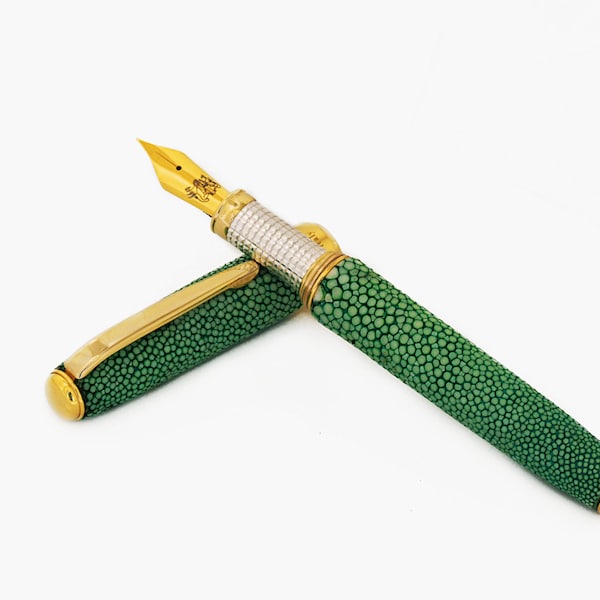 Fountain Pen Jade Green Stingray Leather Galuchat Silver 925 Grip Handmade in Italy